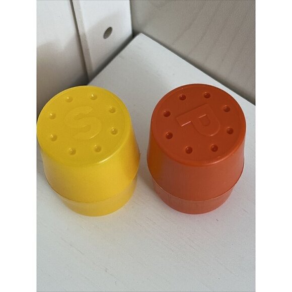 Vintage Fisher Price Fun with Food Salt & Pepper Shakers Set Pretend Play - Picture 2 of 7